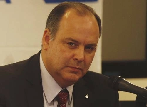 Gustavo de Hoyos señaló que la iniciativa del grupo parlamentario de Morena en la Cámara de Diputados debe analizarse, pues existen fideicomisos que pueden ajustarse, pero no pueden desaparecer “sin ton, ni son”. Foto Guillermo Sologuren / Archivo