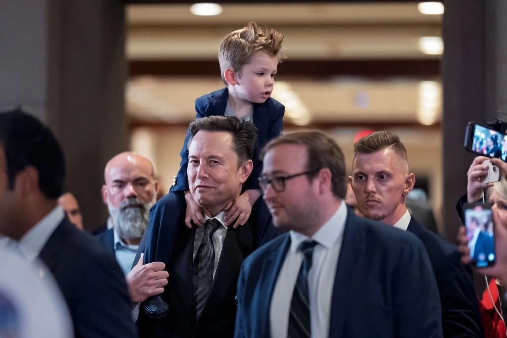 Elon Musk gastó más de 250 millones de dólares para ayudar a que Donald Trump ganara las elecciones presidenciales de noviembre, según nuevos archivos, lo que subraya la influencia que una de las personas más ricas del mundo tuvo en la carrera a la Casa Blanca. Imagen del 5 de diciembre de 2024. Foto Ap