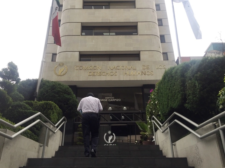 Fachada de la sede de la Comisión Nacional de los Derechos Humanos en la Ciudad de México. Foto Guillermo Sologuren / Archivo