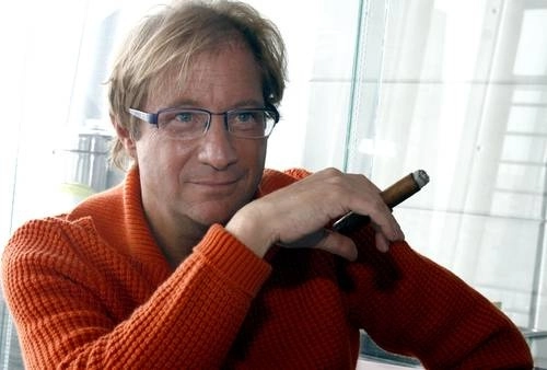 El ex diplomático y escritor Andrés Roemer. Foto María Meléndrez Parada / Archivo 