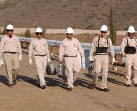 Trabajadores petroleros en imagen de archivo. Foto STPRM 