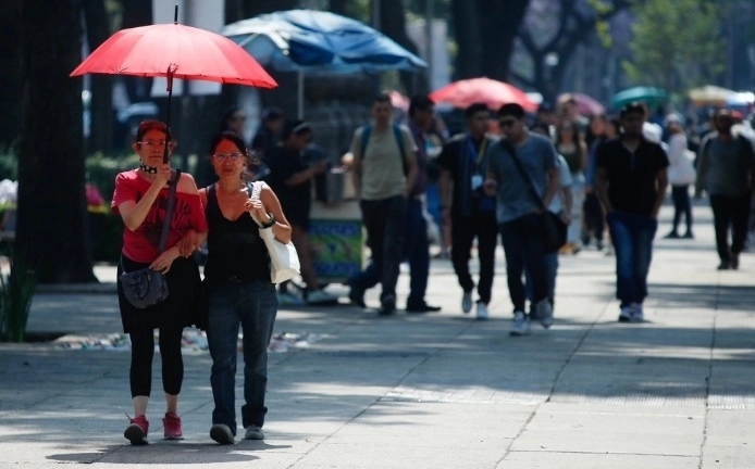 La temperatura máxima será de 33 Grados Celsius en la capital; estará muy caluroso, se espera cielo medio nublado. Foto Cristina Rodríguez / Archivo
