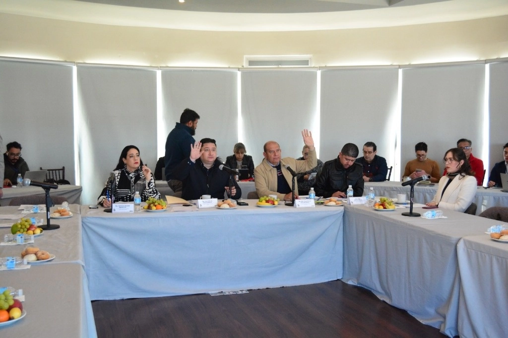 Con el voto a favor de diputados del PAN y de Morena, el Congreso de Chihuahua emitió la convocatoria de registro a los interesados en las elecciones del Poder Judicial. Foto congresochihuahua.gob.mx