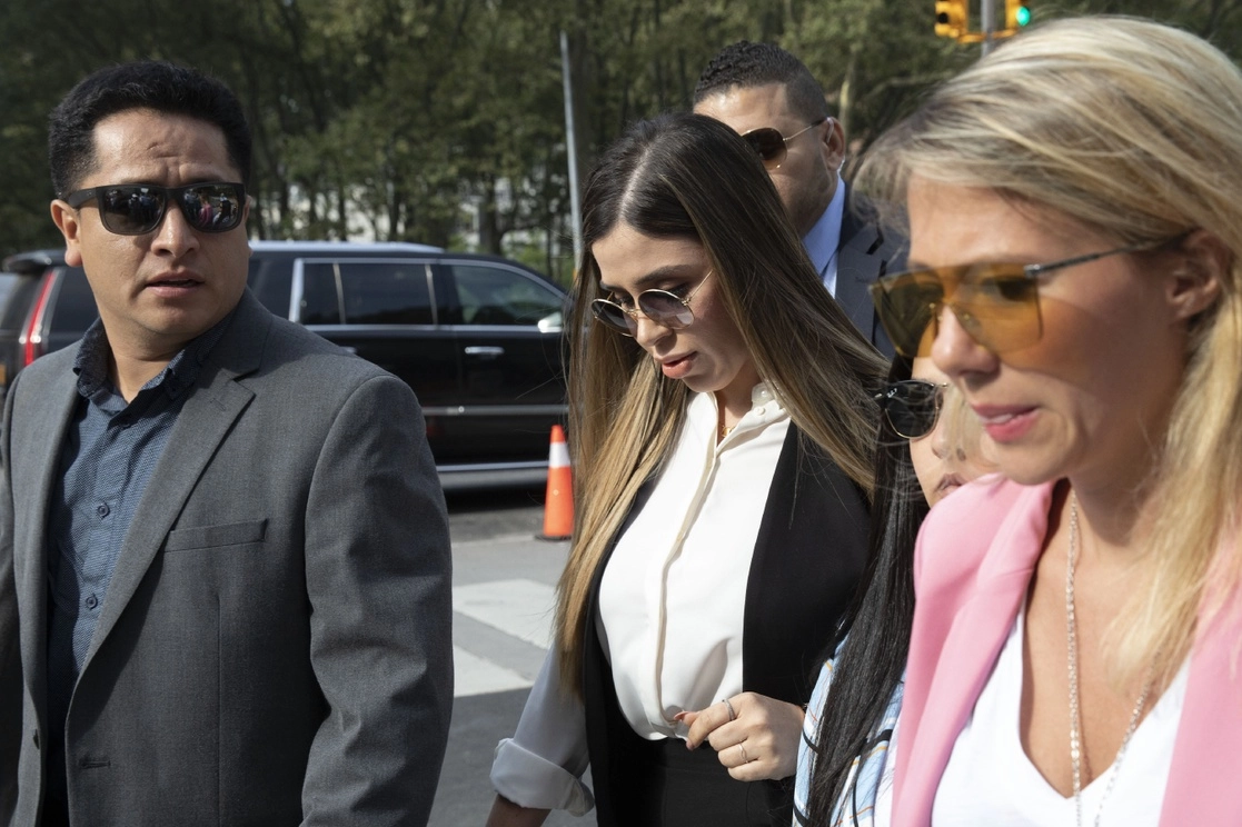 Emma Coronel, a su llegada a la corte federal de Brooklyn, en Nueva York, el 17 de julio de 2019. Foto Ap 