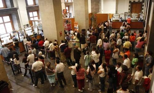 La sucursal Nacional Monte de Piedad del Centro Histórico de la ciudad de México. Foto María Luisa Severiano /Archivo
