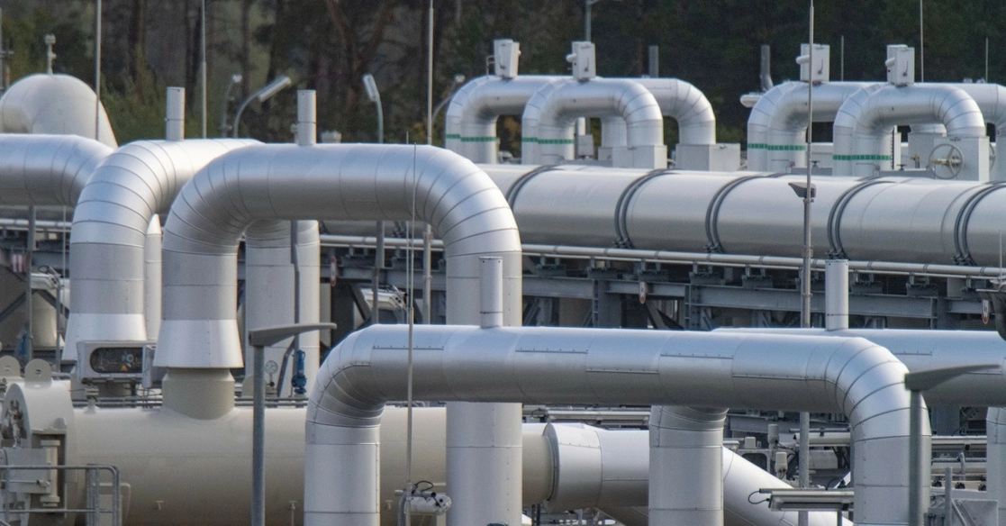 Sistemas de tuberías y dispositivos de cierre en la estación receptora de gas de Nord Stream 2 en Lubmin, Alemania, el miércoles 28 de septiembre de 2022. Foto Ap