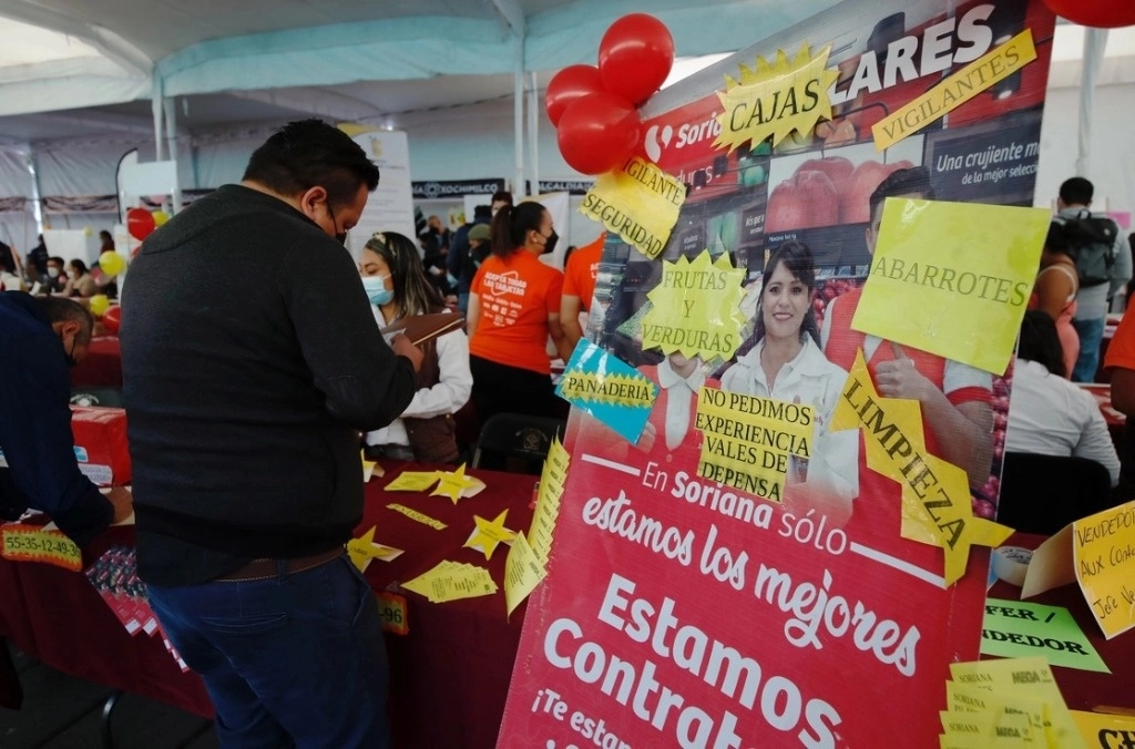 Feria del empleo en la Ciudad de México, en imagen de archivo. Foto Cristina Rodríguez