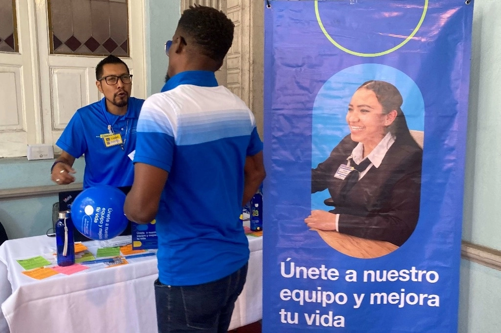 Feria del empleo en CDMX en imagen de archivo. Foto Germán Canseco 