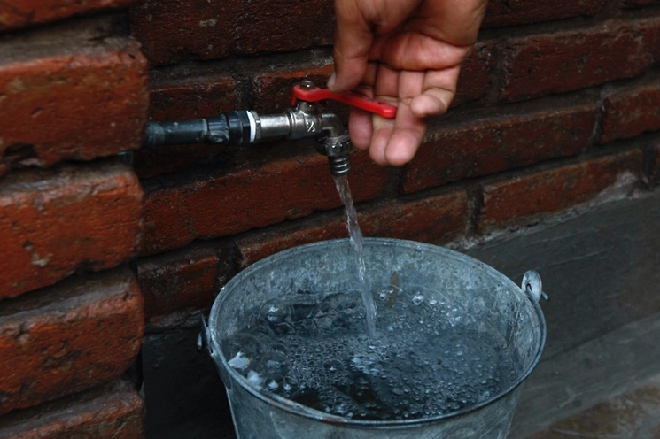 Servicio de agua potable en imagen de archivo. Foto Roberto García