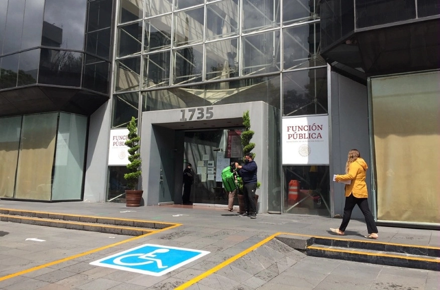 Edificio de la Secretaría de la Función Pública en la capital del país. Foto Cristina Rodríguez / Archivo
