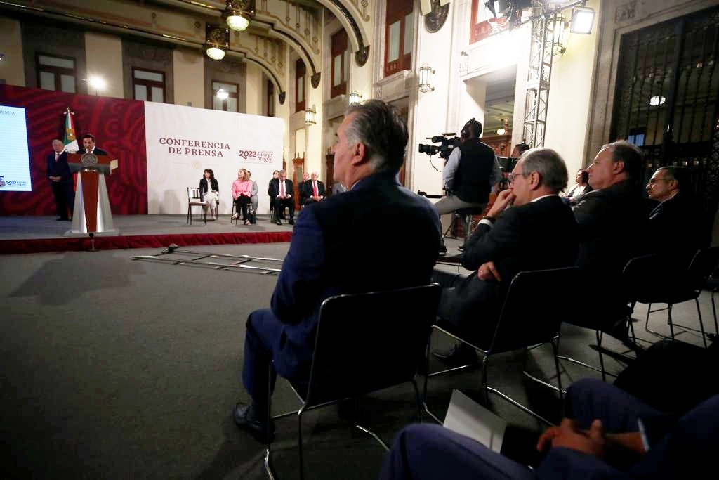 Empresarios del Consejo Coordinador Empresarial en la primera fila de asiento en el Salón Tesorería de Palacio Nacional, en la Ciudad de México, el 4 de mayo de 2022. Foto José Antonio López