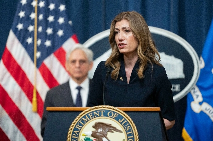 En imagen de archivo, la administradora de la DEA, Anne Milgram, durante una conferencia de prensa sobre la cadena de suministro de precursores químicos de fentanilo en Washington. Foto Ap