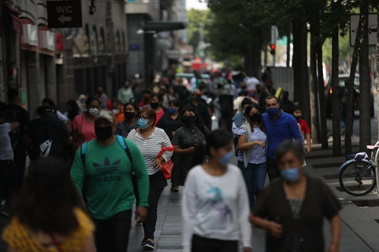 Alrededor de 30% de las empresas reactivará la contratación de personal en los próximos meses. Foto Yazmín Ortega Cortés 