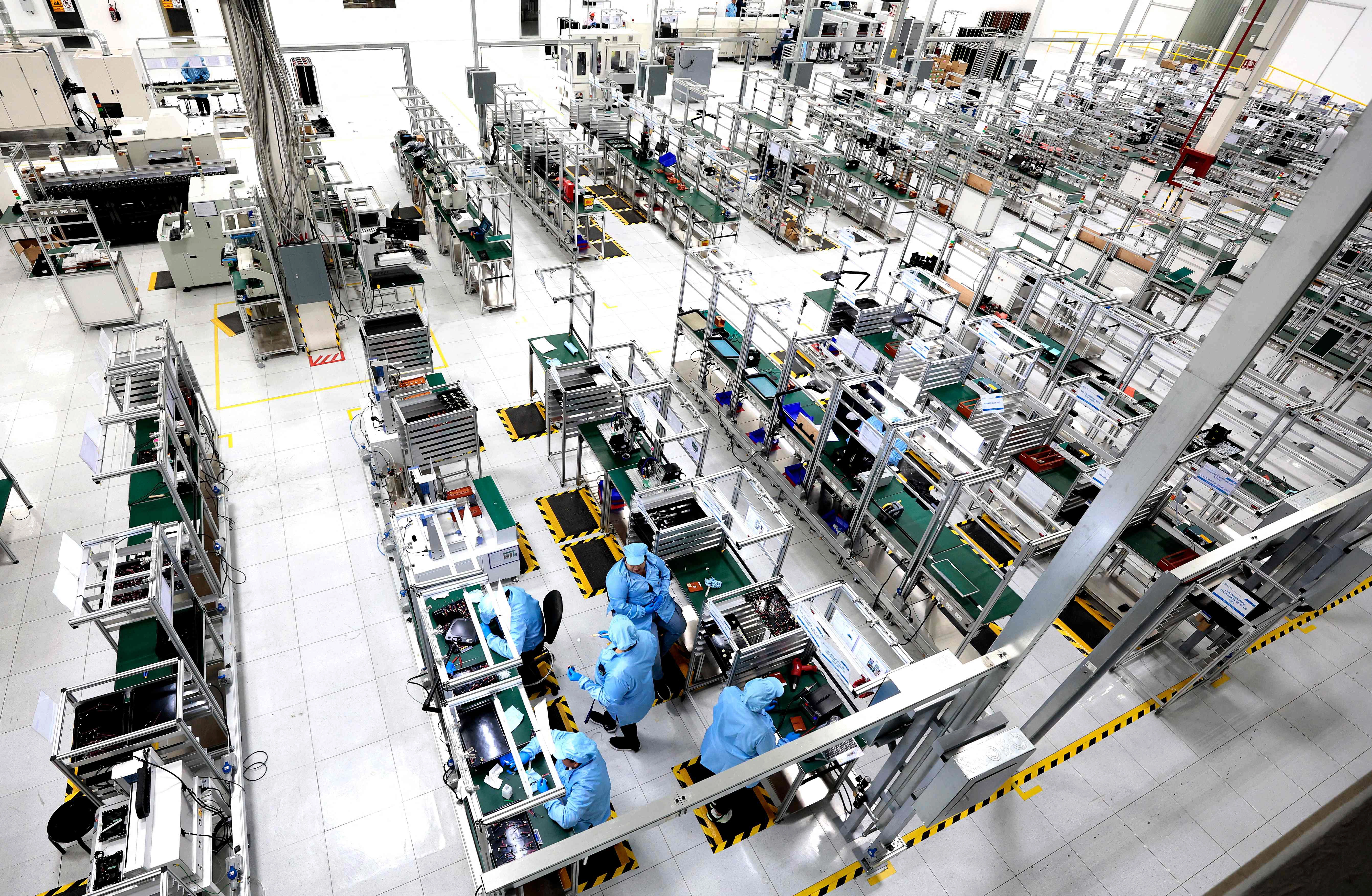 Planta de tarjetas electrónicas, en Zapopan, Jalisco, que exporta a Estados Unidos y Canadá.