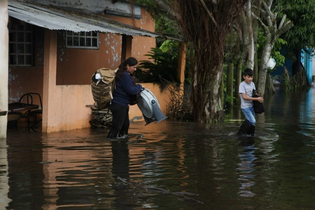 En Tabasco, inundaciones en noviembre pasado. Foto Cuartoscuro / archivo