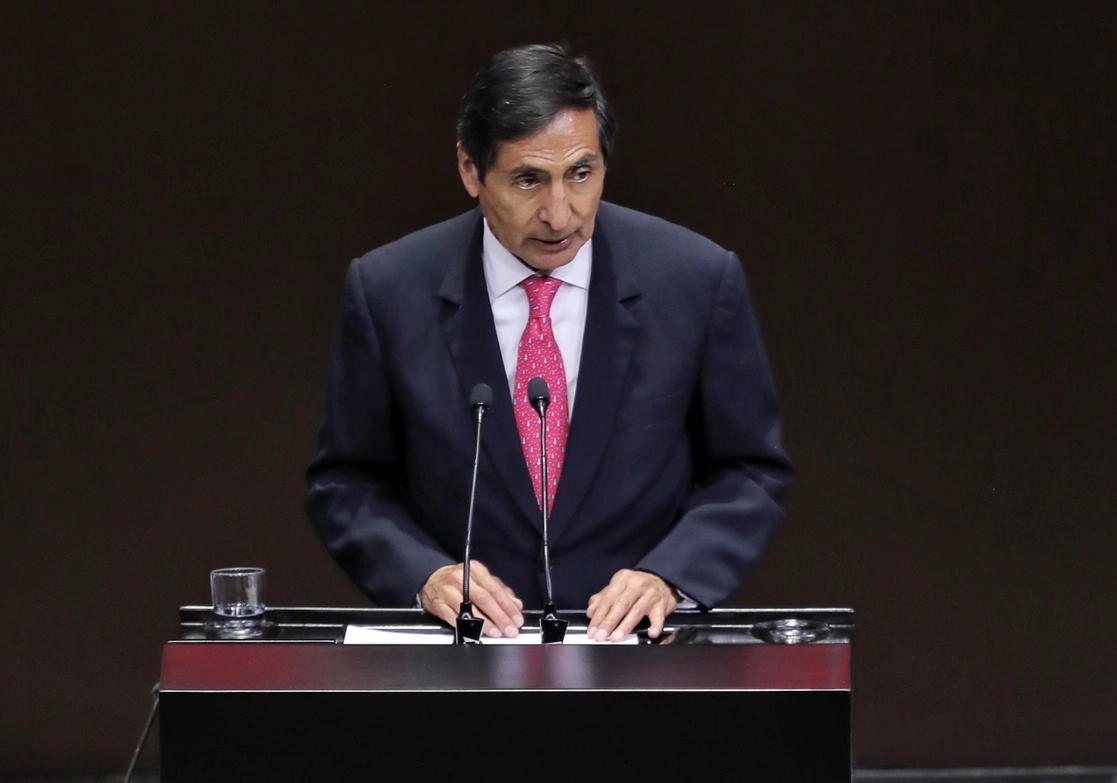 El titular de Hacienda, Rogelio Ramírez de la O durante su comparecencia ante diputados. Foto: Marco Peláez 