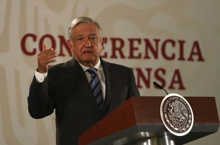 El presidente Andrés Manuel López Obrador en la conferencia matutina de este jueves 9 de enero. Foto Yazmín Ortega Cortés