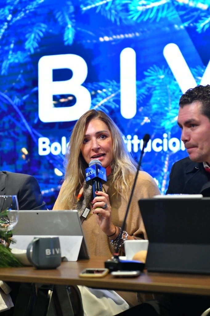 Ante este escenario, “sí vamos a ver una simplificada el año que viene. De hecho, pueden ser más, pues muchas empresas interesadas venían trabajando con nosotros, independientemente de la Ley del Mercado de Valores”, precisó Ariza, eñ 19 de diciembre de 2023. Imagen tomada de X @BIVAMX