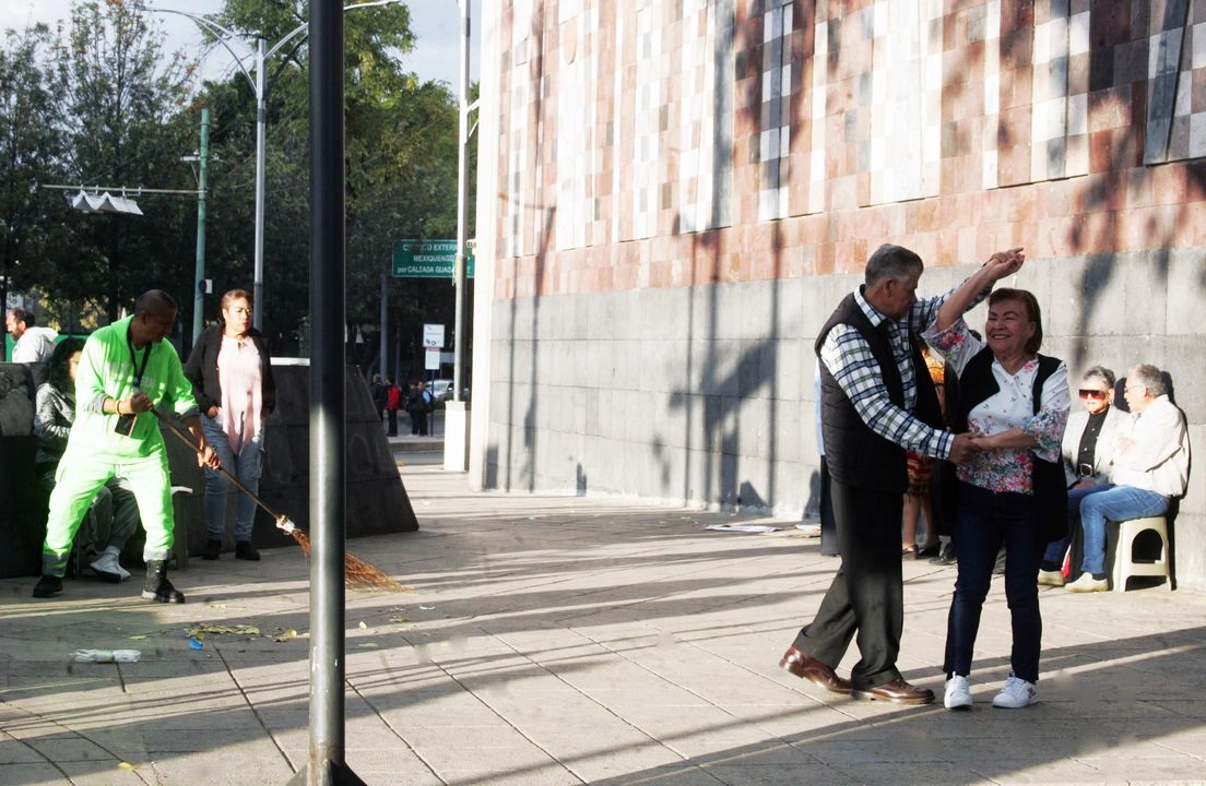 En cinco años la población total de la capital del país con más de seis décadas de vida llegará a un millón 892 mil 535 personas, según informa el Instituto de Planeación Democrática y Prospectiva de CDMX. Foto 