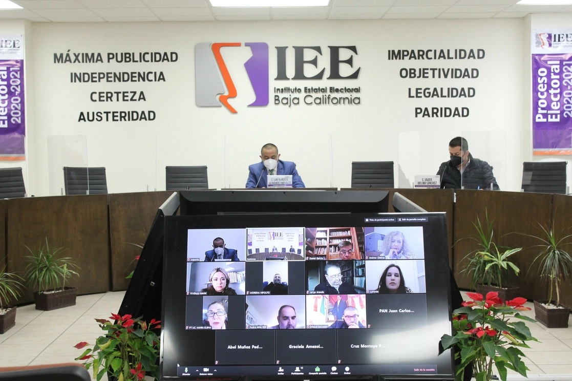 Sesión extraordinaria del Instituto Electoral del Estado de Baja California. Foto tomada del Twitter del @IEE_BC