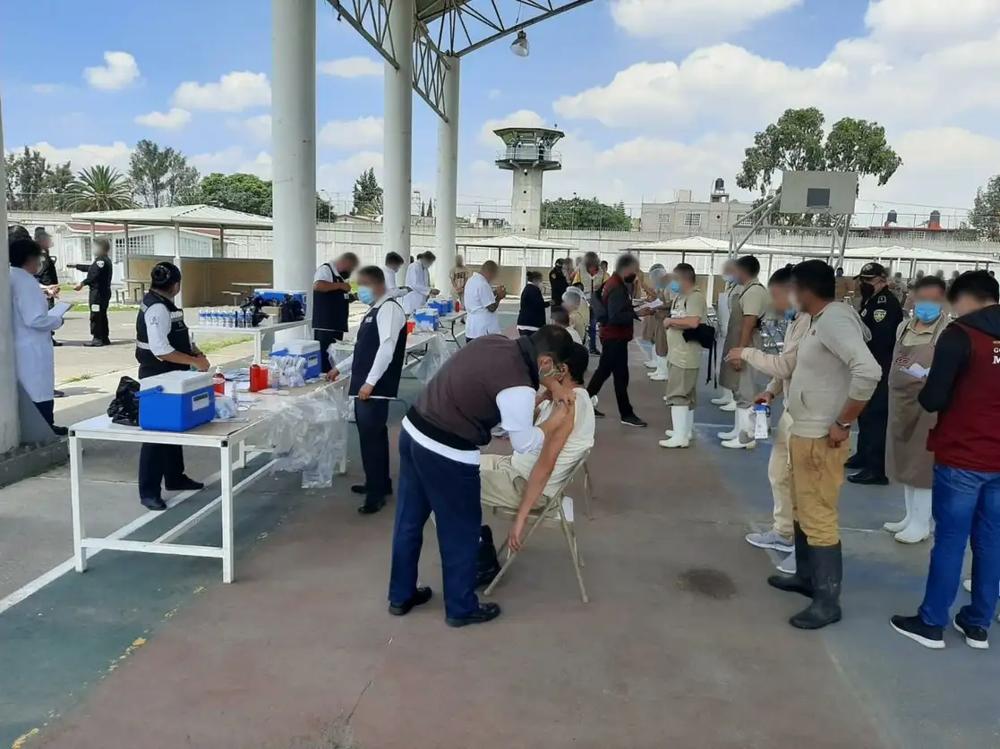 Jornada de vacunación contra el Covid-19 a personas privadas de la libertad en centros penitenciarios de CDMX. Foto Cortesía de la Subsecretaria de Sistema Penitenciario