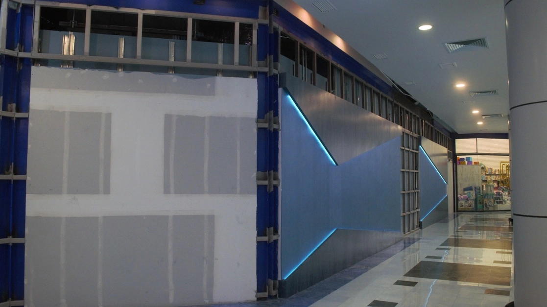 La construcción de un casino en el centro comercial Pabellón Bosques en Cuajimalpa no cuenta con permisos. Foto Cortesía de los vecinos