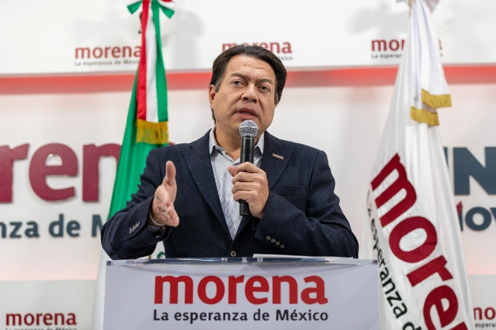 El dirigente de Morena, Mario Delgado durante conferencia de prensa. Foto Pablo Ramos