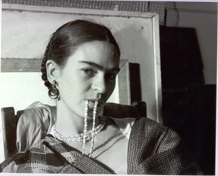 La artista mexicana, en un fotograma de la cinta ‘Frida’ 




