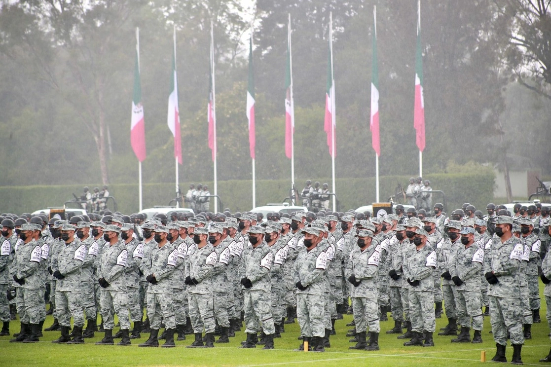 Este año, debido a las malas condiciones climatológicas en la Ciudad de México, el 2 aniversario del abanderamiento de la Guardia Nacional, en Campo Marte, el 30 de junio de 2021. Foto Luis Castillo



