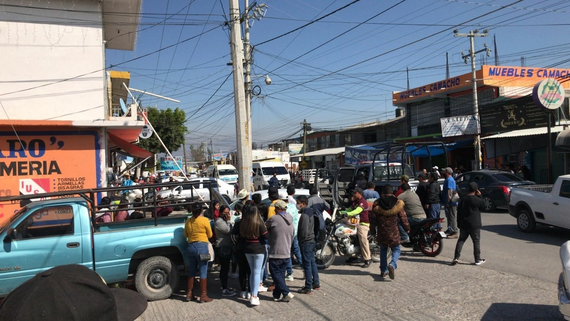 Un comando armado asesinó a tres personas, dos de ellas mujeres jóvenes en Ixmiquilpan, Estado de México. Foto La Jornada