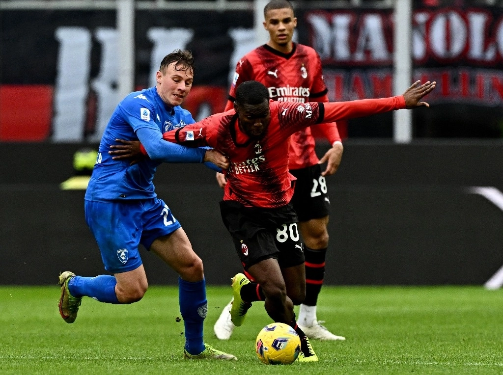Milan se impuso por la mínima diferencia al Empoli en la fecha 28 de la Serie A. Foto Afp
