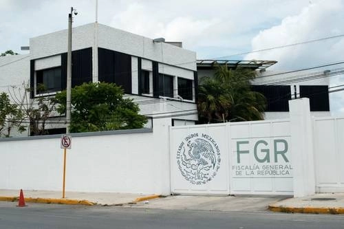 Durante 2020, las Procuradurías o Fiscalías Generales de Justicia ejercieron un presupuesto de 46 mil 15 millones de pesos, informó el Inegi. En la imagen, la delegación de la FGR en Quintana Roo. Foto cortesía de Marlene Hernández / Archivo