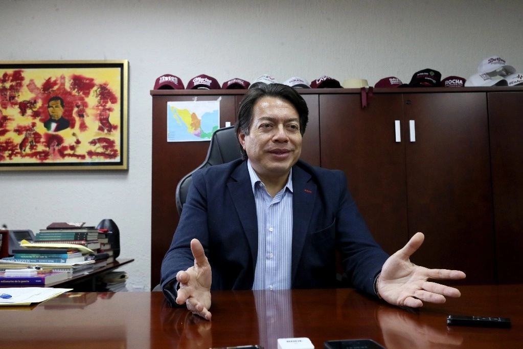 Mario Delgado, dirigente nacional de Morena, aseguró que en las campañas para gubernatura de Coahuila y Edomex recorrerán casa por casa. Foto Roberto García 
