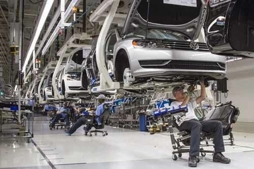 La industria automotriz prevé recuperarse de la pandemia hasta 2024. Foto 'La Jornada de Oriente' / Archivo


