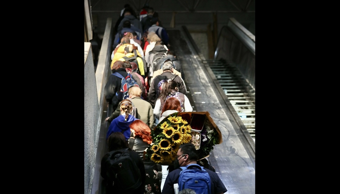 El STC Metro informó que sólo el 5.83 por ciento de las escaleras eléctricas instaladas están fuera de servicio, ya sea por mantenimiento o descompostura. Foto Luis Castillo / Archivo