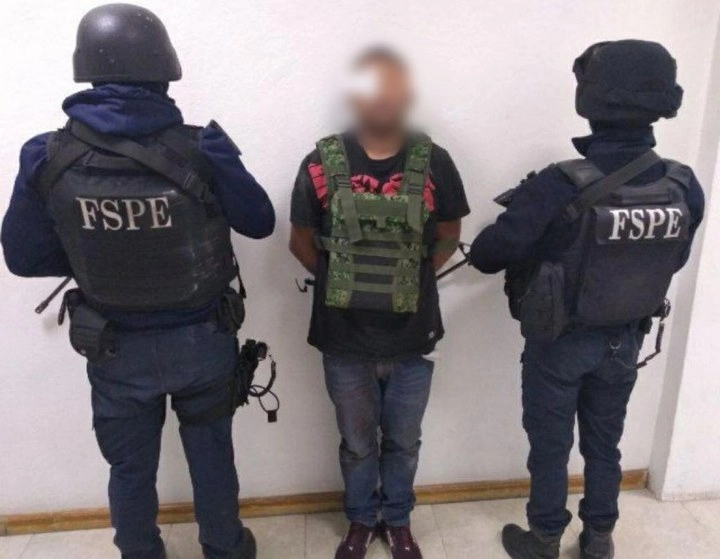 La SSPE de Guanajuato informó la detención de los presuntos criminales en un domicilio de Salamanca. Foto cortesía SSPE