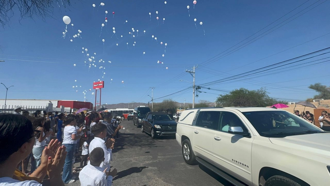 Dan el último adiós a niñas asesinadas en Sonora