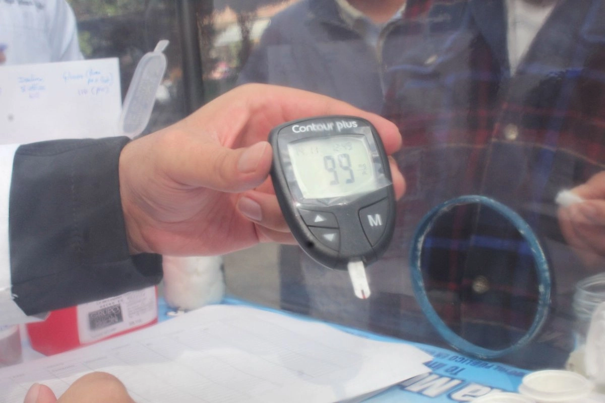 Las enfermedades del corazón, la diabetes mellitus y los tumores malignos fueron las tres primeras causas de defunción a nivel nacional, tanto para mujeres como para hombres.