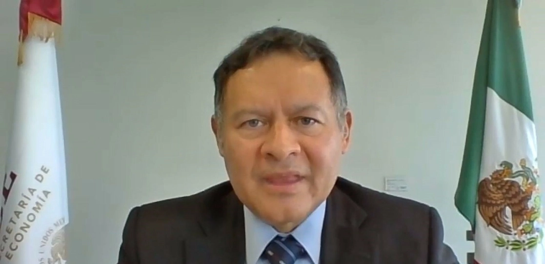 Ernesto Acevedo, subsecretario de Industria y Comercio de la Secretaría de Economía, durante la inauguración del Centro de Innovación Industrial para el Sector Aeroespacial en Chihuahua, el 16 de marzo de 2021. Imagen tomada de la transmisión a través de https://www.facebook.com/CIIA-Chihuahua-105836661351285