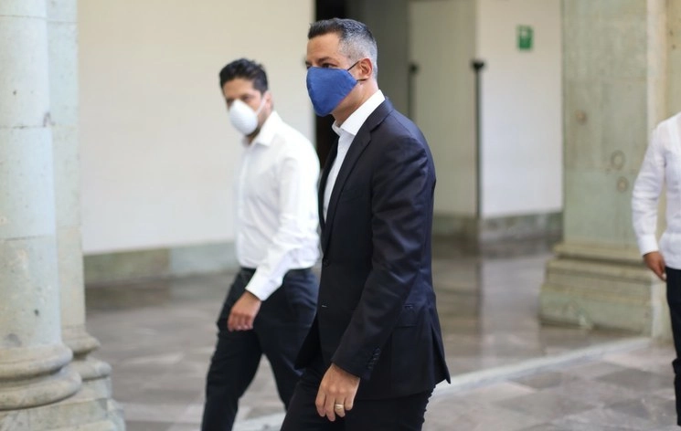 Alejandro Murat, gobernador de Oaxaca, al interior del palacio de Gobierno del estado. Foto La Jornada

