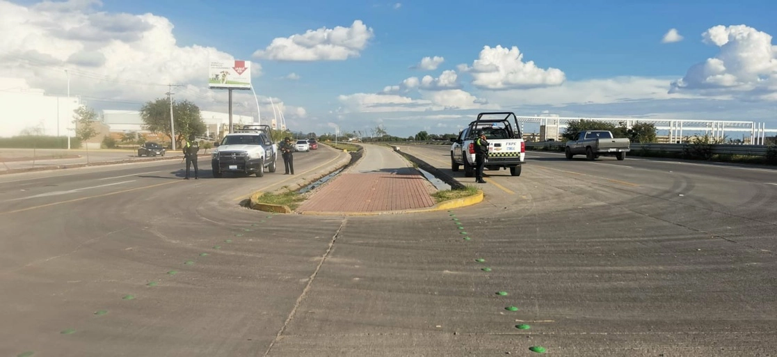 En la madrugada del sábado, la Fiscalía de Guanajuato encabezó un operativo en varios municipios. Hasta el momento hay más de 20 detenidos. Foto @SeguridadGto