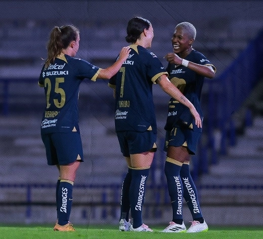 Con eso era suficiente para que la delantera de 35 años dejara su marca en 128 goles, uno más que Martínez. Foto @PumasMXFemenil