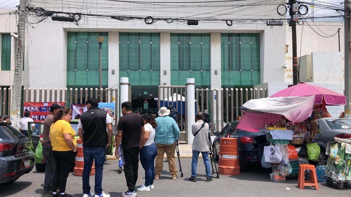 En el juzgado del penal esta-tal Neza-Bordo, en el municipio de Nezahualcóyotl, estado de México, se llevó ayer a cabo la audiencia contra tres implicados en la muerte del niño Fernando, de 5 años.