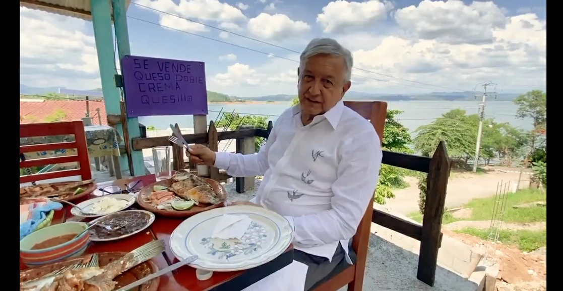 El Presidente mandó mensaje desde su cuenta de twitter.  @lopezobrador_