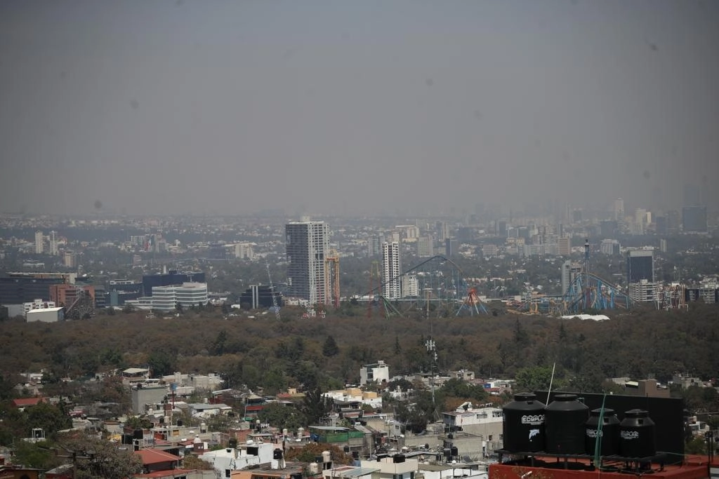 Contaminación ambiental al sur de la Ciudad de México, el 24 de febrero de 2023. Foto Yazmín Ortega Cortés