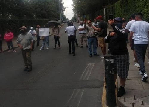 
Vecinos de ese poblado, uno de los más afectados, exigieron una solución a la alcaldía Álvaro Obregón. Foto La Jornada
