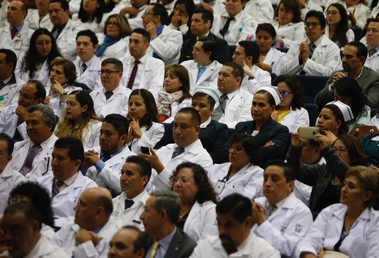 Recursos humanos, financieros y materiales que atendían al Seguro Popular se asignaron al nuevo organismo. Foto Guillermo Sologuren / Archivo
