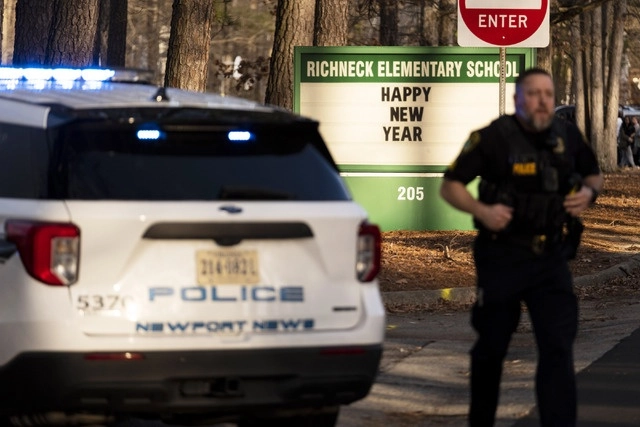 Un menor abrió fuego en una escuela primaria de Virginia, Estados Unidos hiriendo de gravedad a una profesora. Foto Ap
