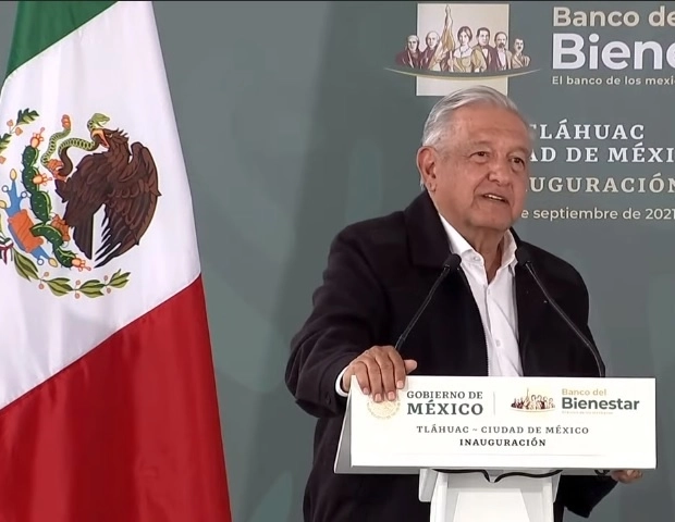 El presidente Andrés Manuel López Obrador durante la inauguración de la sucursal del Banco del Bienestar en la alcaldía Tláhuac. Fotograma tomado del video emitido por el Gobierno de México