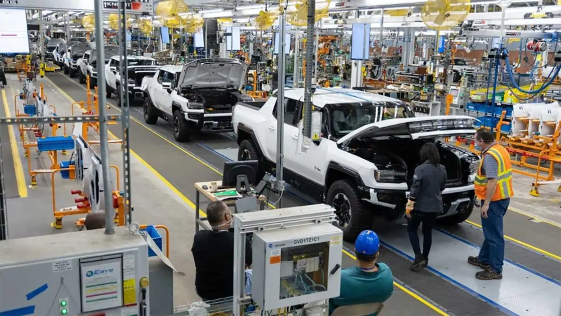 Se crearán nuevos puestos de trabajo y nuevas carreras para atender las necesidades tecnológicas.
Foto. Cortesía GM.
